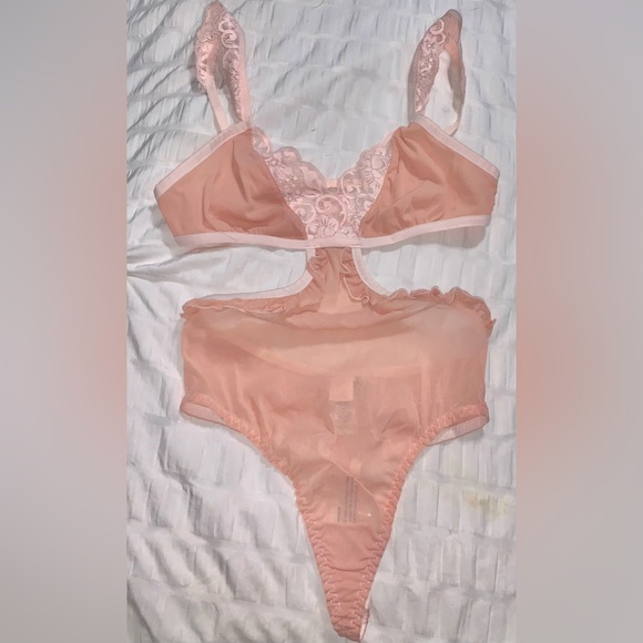 NWT Free People x We Are HAH“ Key To Your Heart” Mesh Teddy Bodysuit - Picture 2 of 15